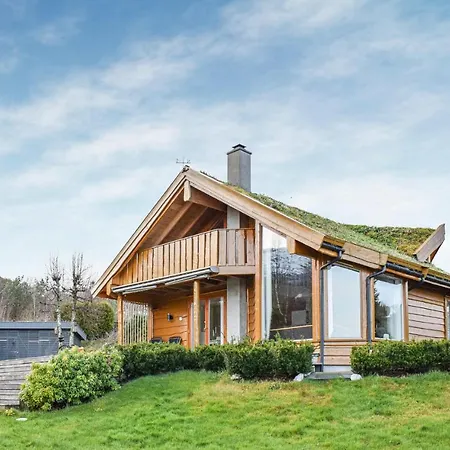 4 Bedroom Gorgeous In Bjoa *